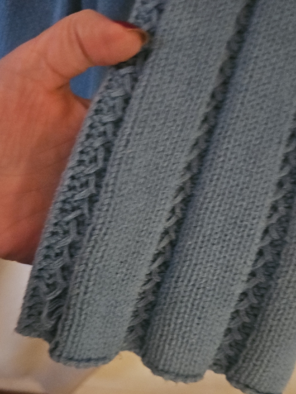 GVC Emma James Sweater - Picture 4 of 5